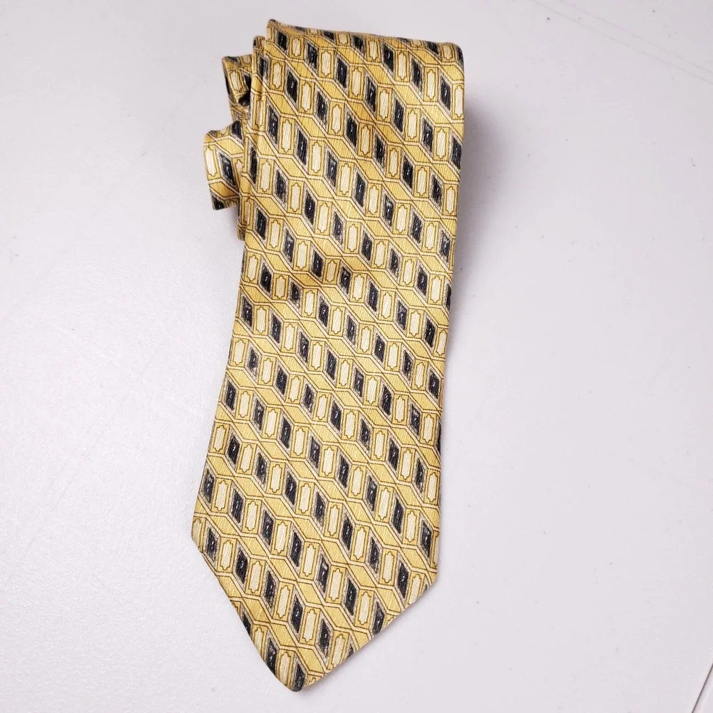 Geoffrey Beene Silk Tie Yellow Geometric Retro 90s Officecore Statement Art Deco